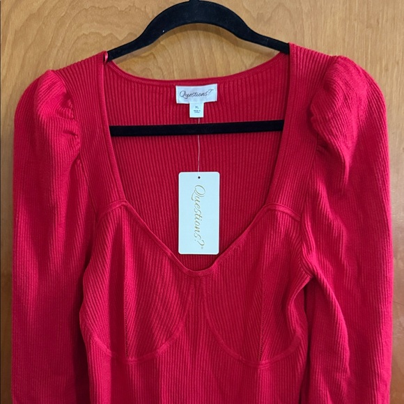 Questions Women's Ribbed Blouse - Picture 2 of 6